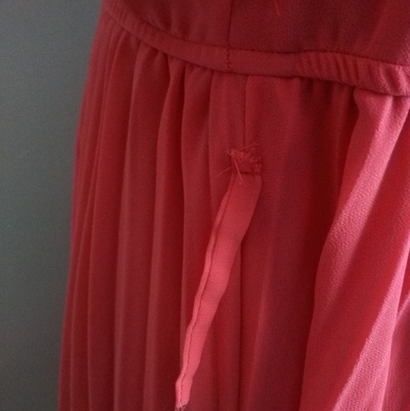Pleated maxi dress - Picture 2 of 5